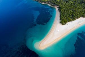 Gallery image of Abeille Maison Glamping Resort Zlatni Rat -Adults Only in Bol