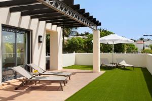 A garden outside Villa Pueblo Don Thomas