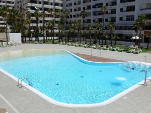 The swimming pool at or close to Swimsuit Friendly Holiday Home