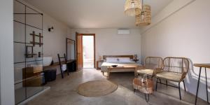 Gallery image of ALETRI new swim up HOTEL in Alonnisos Old Town