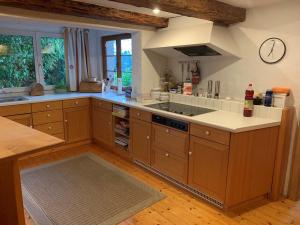 Köök või kööginurk majutusasutuses Bauernhaus am Pfänderhang mit Seeblick