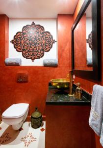 Afbeelding uit fotogalerij van Riad en exclusivité Maison d hôtes Chamade & Spa in Marrakesh