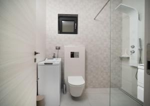 Koupelna v ubytování Apartments Marea + 33 fotografií