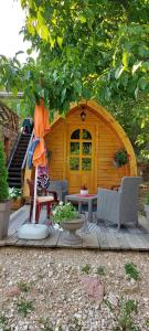 Zahrada ubytování Vila Jelena - BUNGALOV