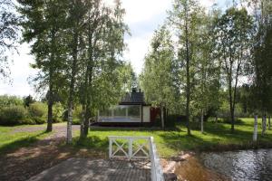 Afbeelding uit fotogalerij van Cottage Baydar in Jyräänkoski