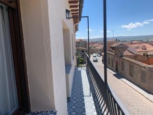 Balkon atau teras di El piso del rastro