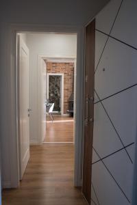 Φωτογραφία από το άλμπουμ του Panda apartament Korce στην Κορυτσά +38 φωτογραφίες