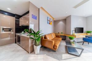 Kuchyň nebo kuchyňský kout v ubytování Cloudy international apartment Beijing Rd A-mall