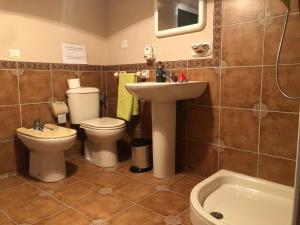 Kúpeľňa v ubytovaní Rentcostadelsol Villa Pinares-Malaga