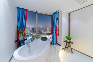 Fotografie z fotogalerie ubytování Cloudy international apartment Beijing Rd A-mall v Kantonu