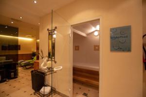 A bathroom at Hotel Charly