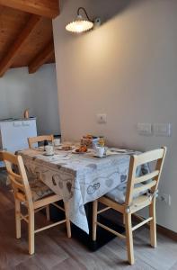 Fotografia z galérie ubytovania B&B alla Spiazzőla v destinácii Spormaggiore + 10 fotografií