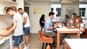 Clientes alojados en LATROUPE La Granja