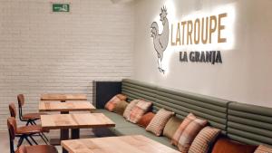 LATROUPE LA GRANJA, Bilbao – Precios actualizados 2022