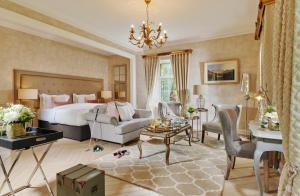A bed or beds in a room at Great Southern Killarney
