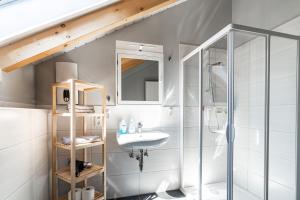 Koupelna v ubytování Ferienwohnung Bad Camberg - Apartment Goldener Grund