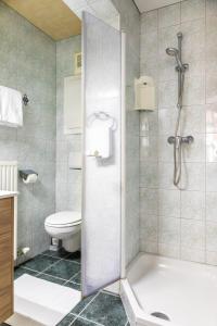 A bathroom at Bio-Familienbauernhof Grubsteighof