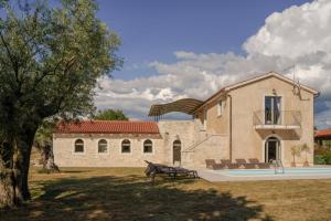 Bazén v ubytování Villa Rustica nebo v jeho okolí