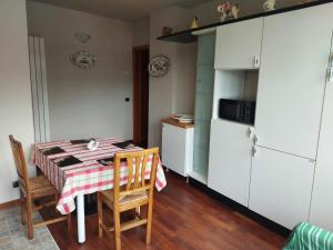 Kuchyň nebo kuchyňský kout v ubytování Locanda del Brinsc