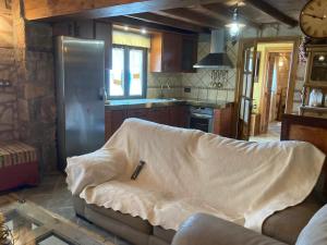 Η κουζίνα ή μικρή κουζίνα στο Casa Rural Neira +13 φωτογραφίες