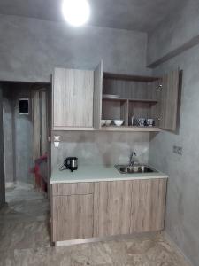 Dapur atau dapur kecil di Guest House Pauline