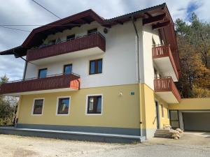 The building in which Az apartmant is located