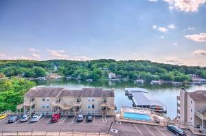 Gallery image of Osage Beach Condo with Shared Pool and Lake Views! in Osage Beach