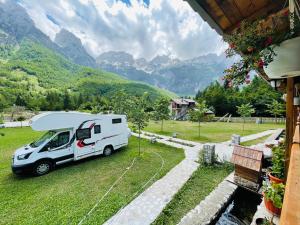 Loodusmaastik of the bed and breakfast lähedal