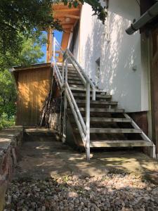 Budova, v ktorej sa apartmán nachádza
