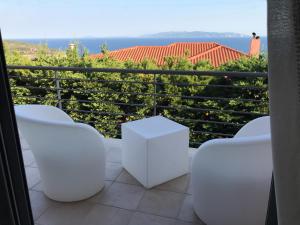 Balkón alebo terasa v ubytovaní Erofili Villas