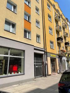 Budova, v ktorej sa apartmán nachádza