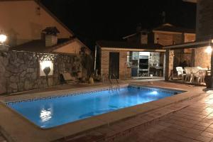 Fotografie z fotogalerie ubytování Chalet Boccherini v destinaci Arenas de San Pedro