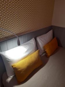 Postel nebo postele na pokoji v ubytování Hotel Chez Benat
