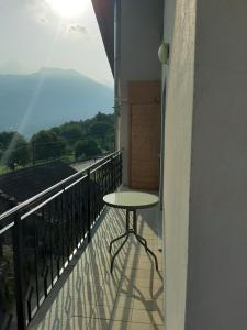 A balcony or terrace at La Maison de Joanna 2