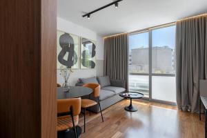 Widok na góry z tego aparthotelu