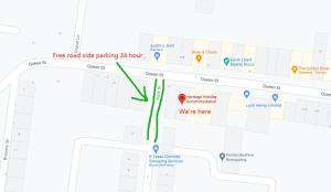 Heritage Holiday Accommodation في بيمبروكشاير: صورة شاشة لخريطة جوجل مع سهم أخضر