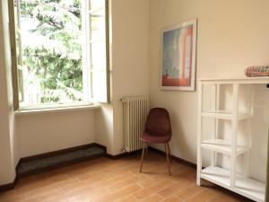 Fotografie z fotogalerie ubytování Villa Maghetti - modernized flat in historic palazzo in the center of Luino v destinaci Luino