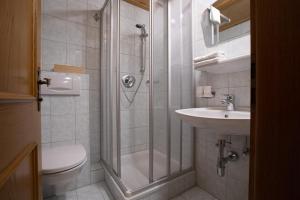 Koupelna v ubytování Hotel Eckartauerhof + 37 fotografií