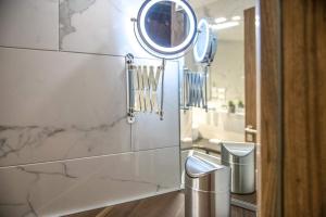 Kúpeľňa v ubytovaní Spa Residence Carbona Hévíz - Relax, Sissi Apartmanok