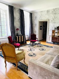 Seating area sa Château de Trébons