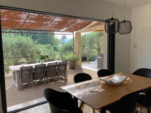Gallery image of Mas de charme au milieu des oliviers in Le Rouret