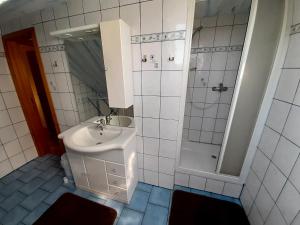 Łazienka w obiekcie Schilcherweinbau Vollmaier vlg. Wieser