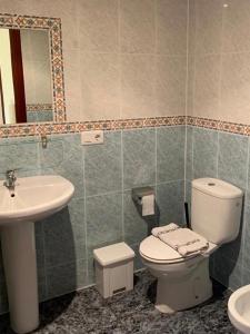 A bathroom at Hostel Arenos