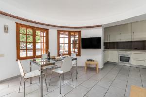 Kuchyň nebo kuchyňský kout v ubytování Villa Sol 9