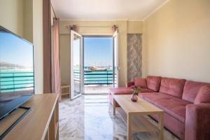 Posezení v ubytování Zante Harbour Suites with free gym services by "elite"