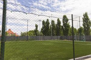 Instalaciones para jugar al tenis o al squash en ZEPHYR Ifrane o alrededores