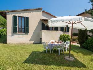 Zahrada ubytování Holiday Home Vigna La Corte-4 by Interhome
