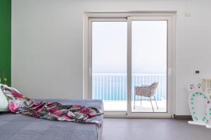 Posedenie v ubytovaní Villas d'Orlando - with private pool and sea view