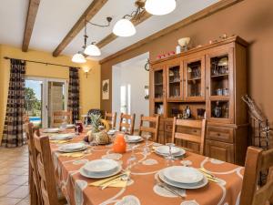 Posedenie v ubytovaní Holiday Home Baretuni by Interhome