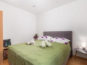 Posteľ alebo postele v izbe v ubytovaní Holiday Home Baretuni by Interhome